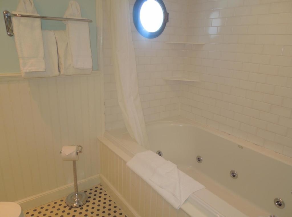 פרובינסטאון Anchor Inn Beach House חדר תמונה